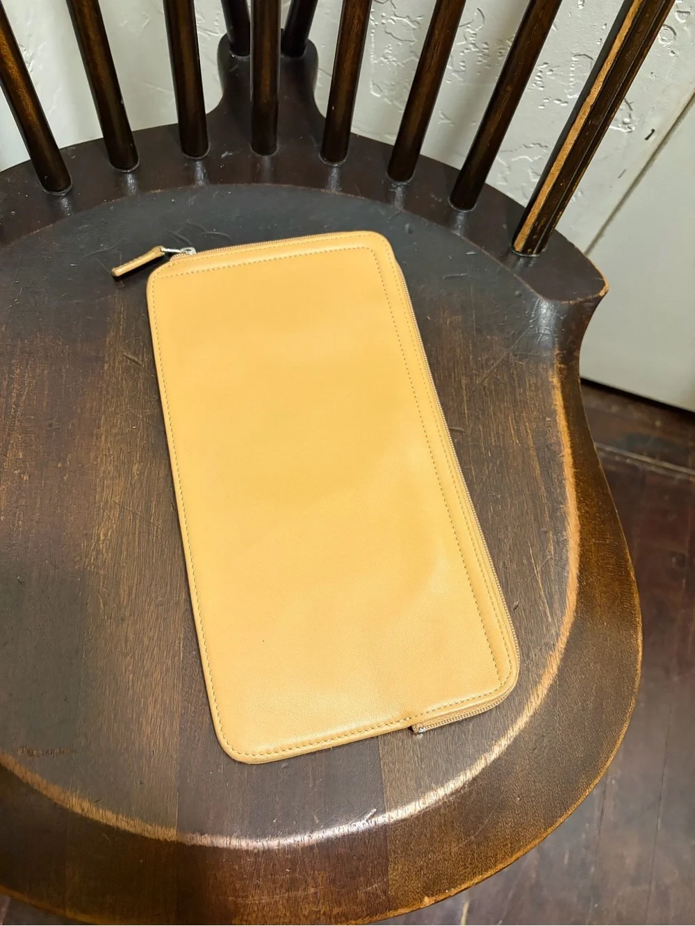 Levenger Leather Tan Briefcase/Laptop Case with Portfolio and zippered organizer